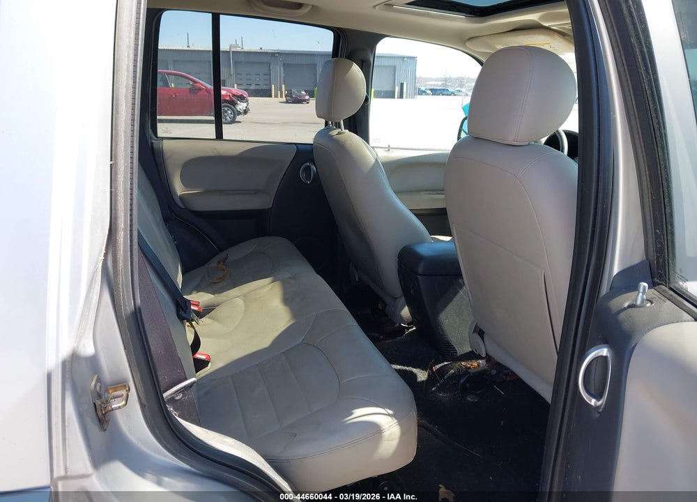 2004 JEEP LIBERTY LIMITED EDITION VIN: 1J4GL58K64W320199