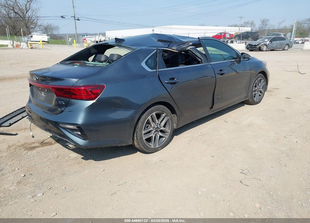 2019 KIA FORTE EX VIN: 3KPF54AD4KE028673