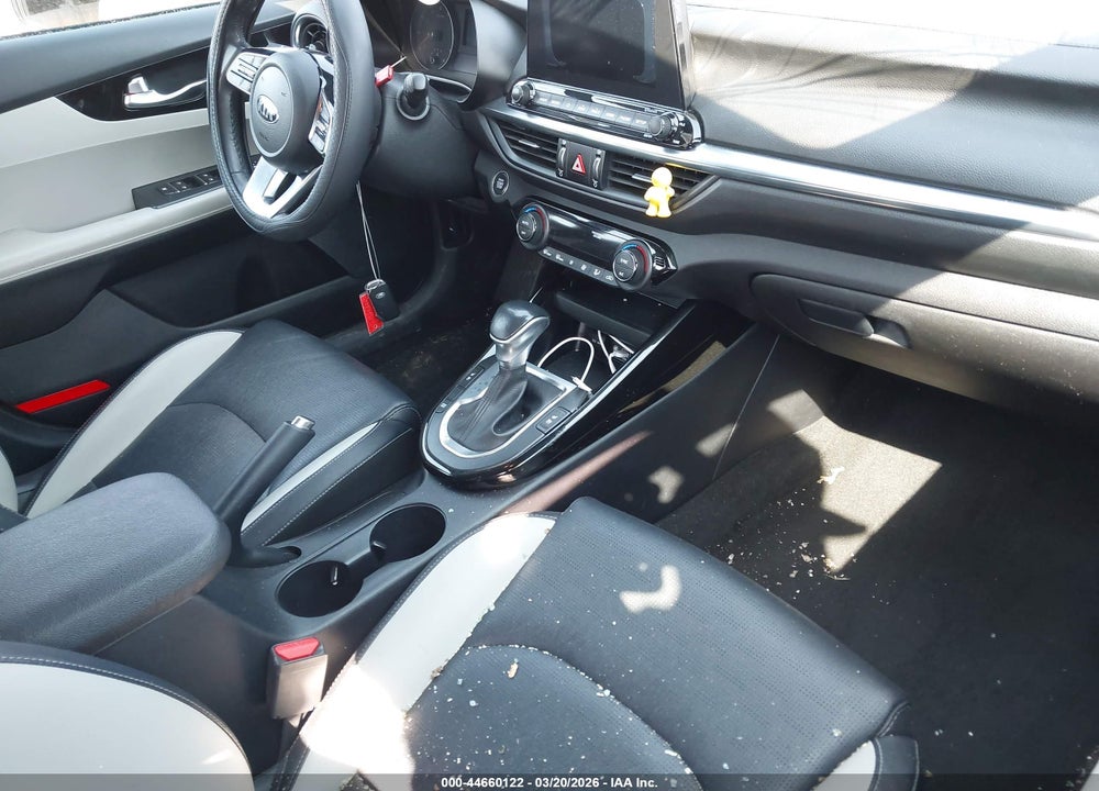 2019 KIA FORTE EX VIN: 3KPF54AD4KE028673