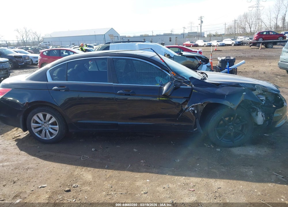 2012 HONDA ACCORD 2.4 EX-L VIN: 1HGCP2F82CA069810