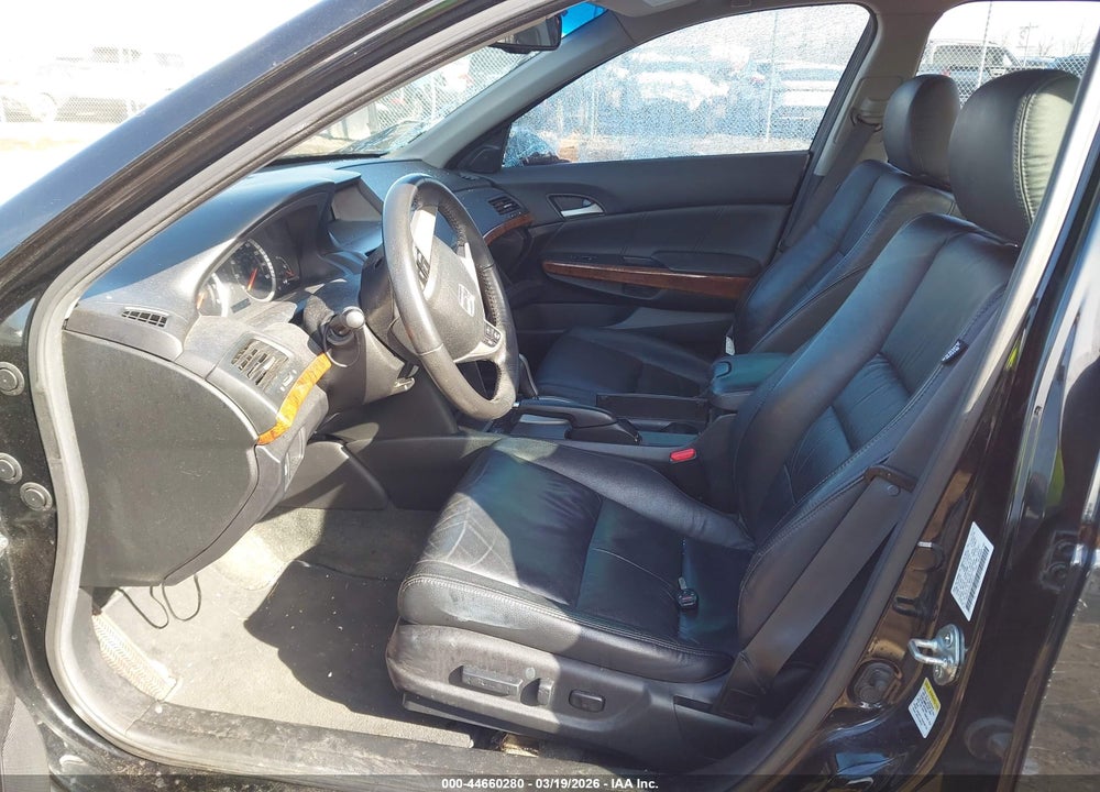 2012 HONDA ACCORD 2.4 EX-L VIN: 1HGCP2F82CA069810