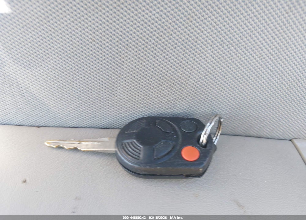 2010 FORD FUSION SE VIN: 3FAHP0HAXAR394948