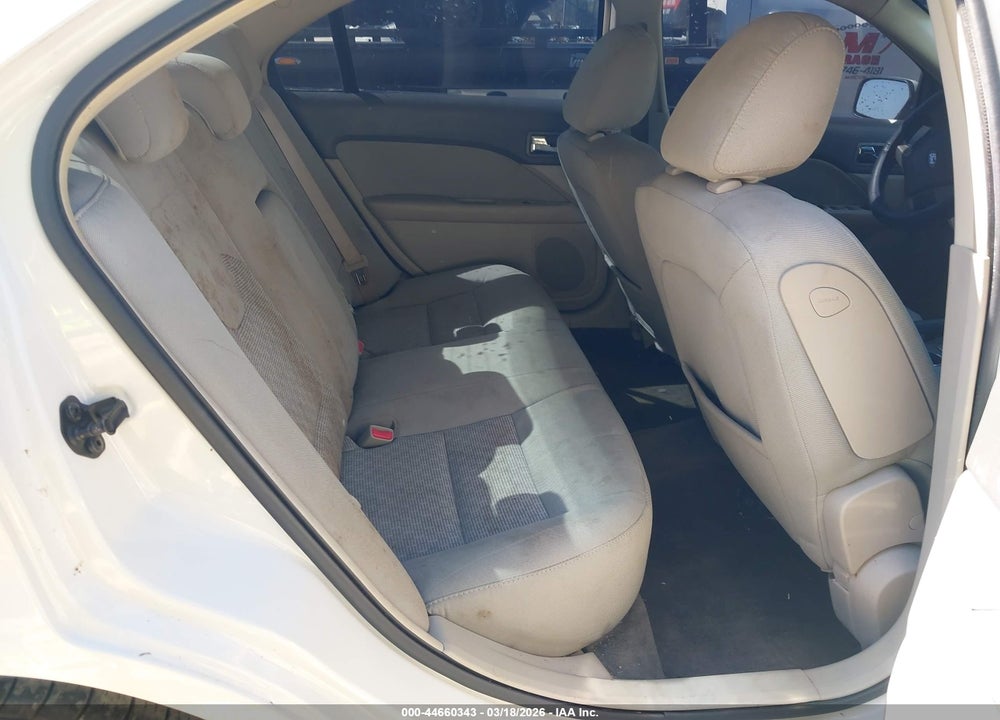 2010 FORD FUSION SE VIN: 3FAHP0HAXAR394948