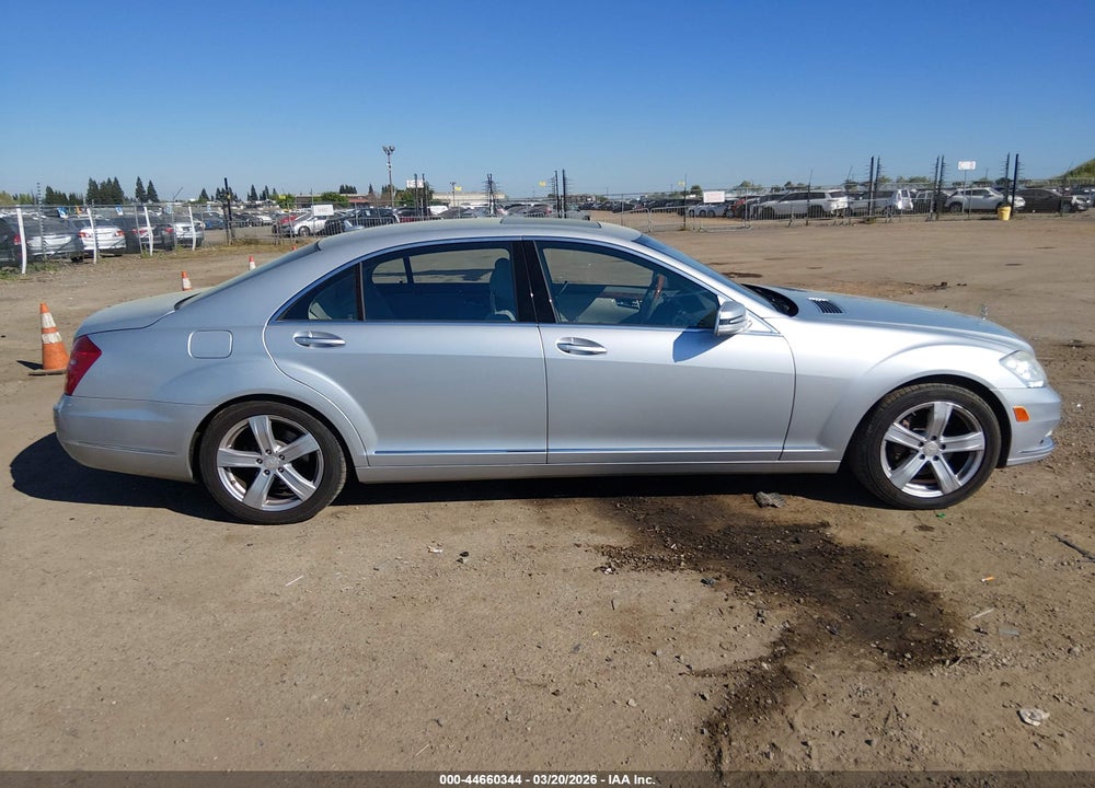 2010 MERCEDES-BENZ S 550 VIN: WDDNG7BB7AA342734