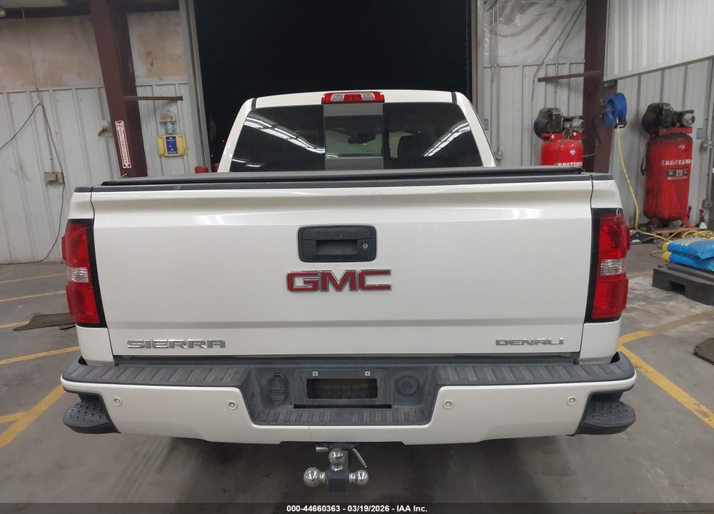2015 GMC SIERRA 1500 DENALI VIN: 3GTU2WEJ0FG383555