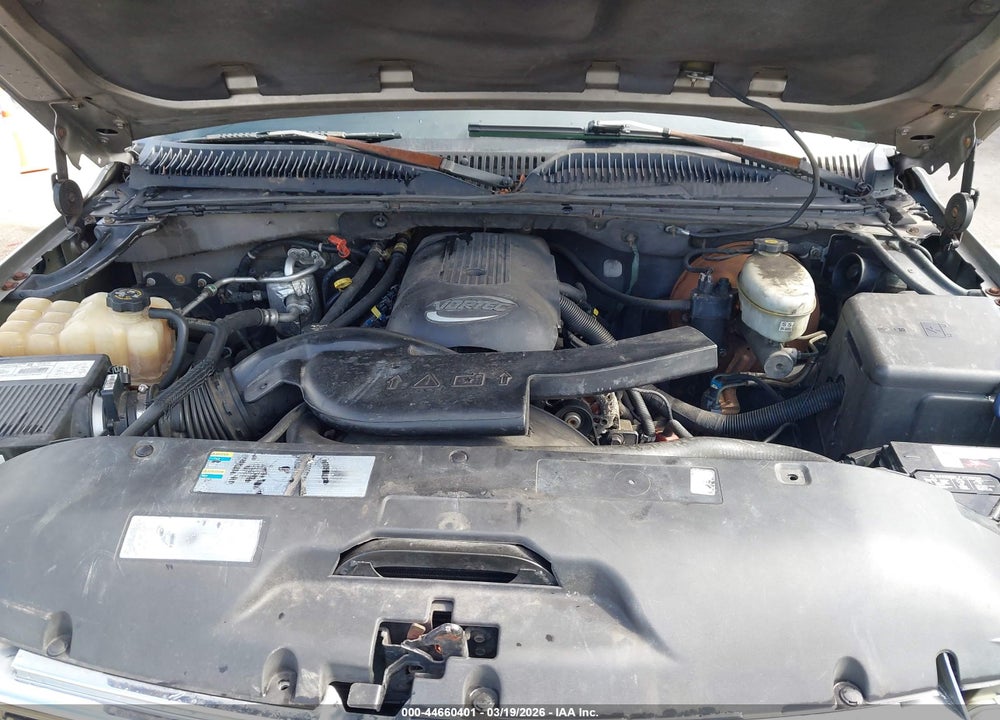 2003 CHEVROLET TAHOE LS VIN: 1GNEK13VX3J189632