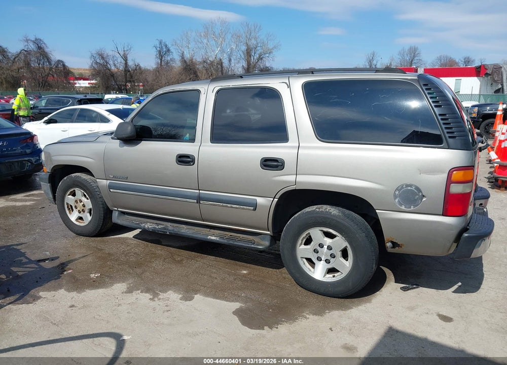 2003 CHEVROLET TAHOE LS VIN: 1GNEK13VX3J189632