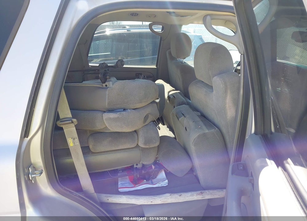 2005 CHEVROLET TAHOE LS VIN: 1GNEK13T65J257202