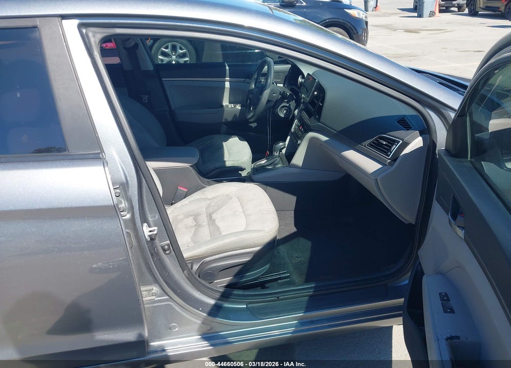 2017 HYUNDAI ELANTRA SE VIN: KMHD74LF8HU087506