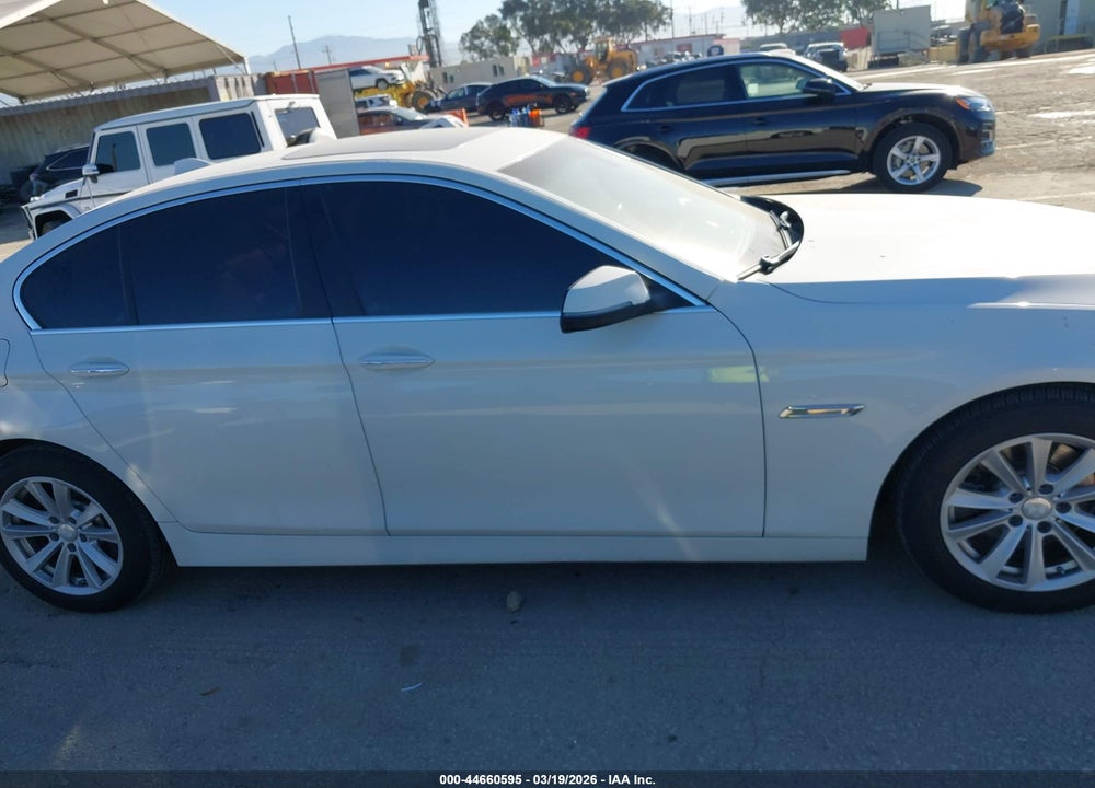 2016 BMW 528I VIN: WBA5A5C54GG349586
