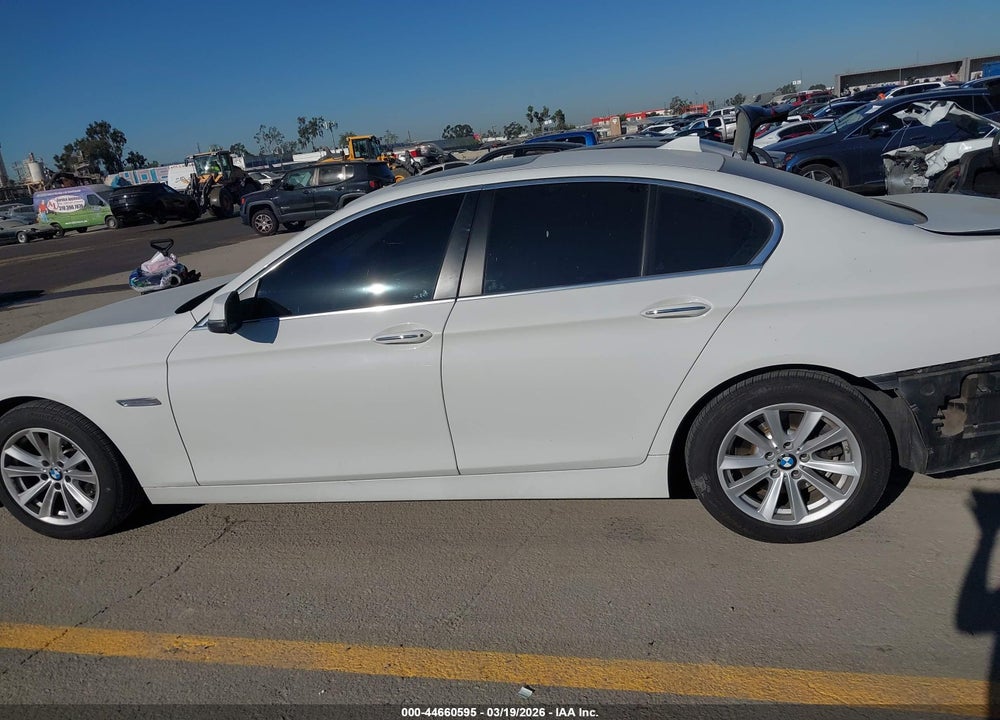 2016 BMW 528I VIN: WBA5A5C54GG349586