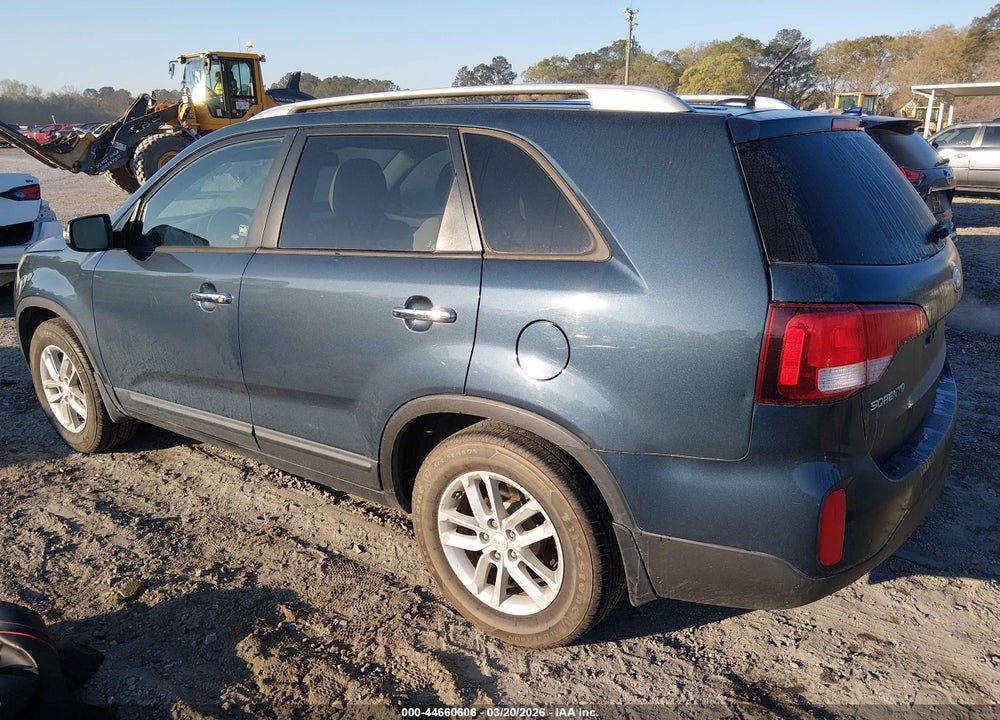 2014 KIA SORENTO LX V6 VIN: 5XYKT4A71EG460501