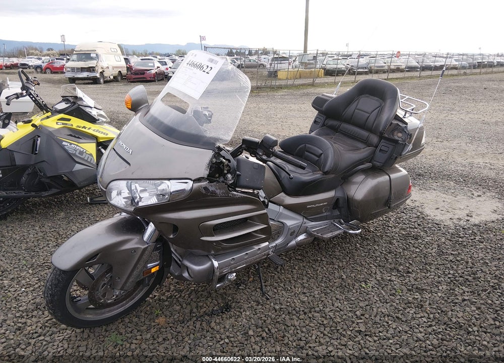 2006 HONDA GL1800 VIN: 1HFSC47HX6A502249