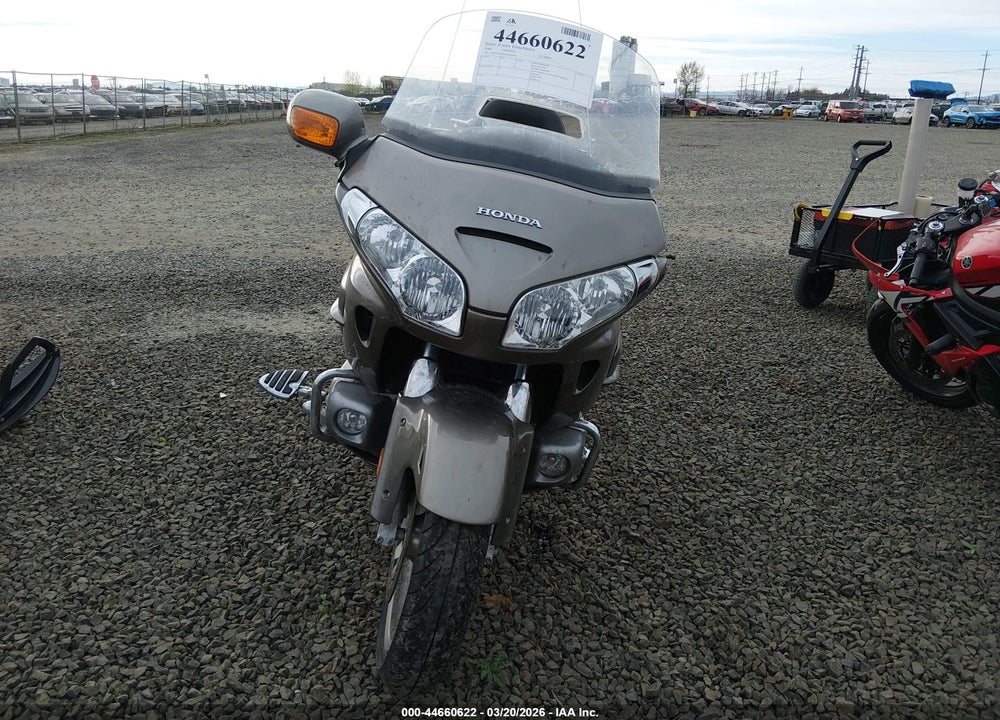 2006 HONDA GL1800 VIN: 1HFSC47HX6A502249