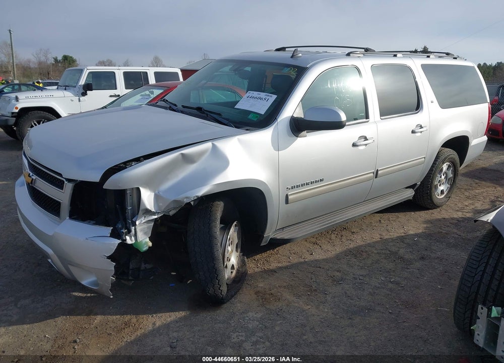 2014 CHEVROLET SUBURBAN 1500 LT VIN: 1GNSKJE78ER203789