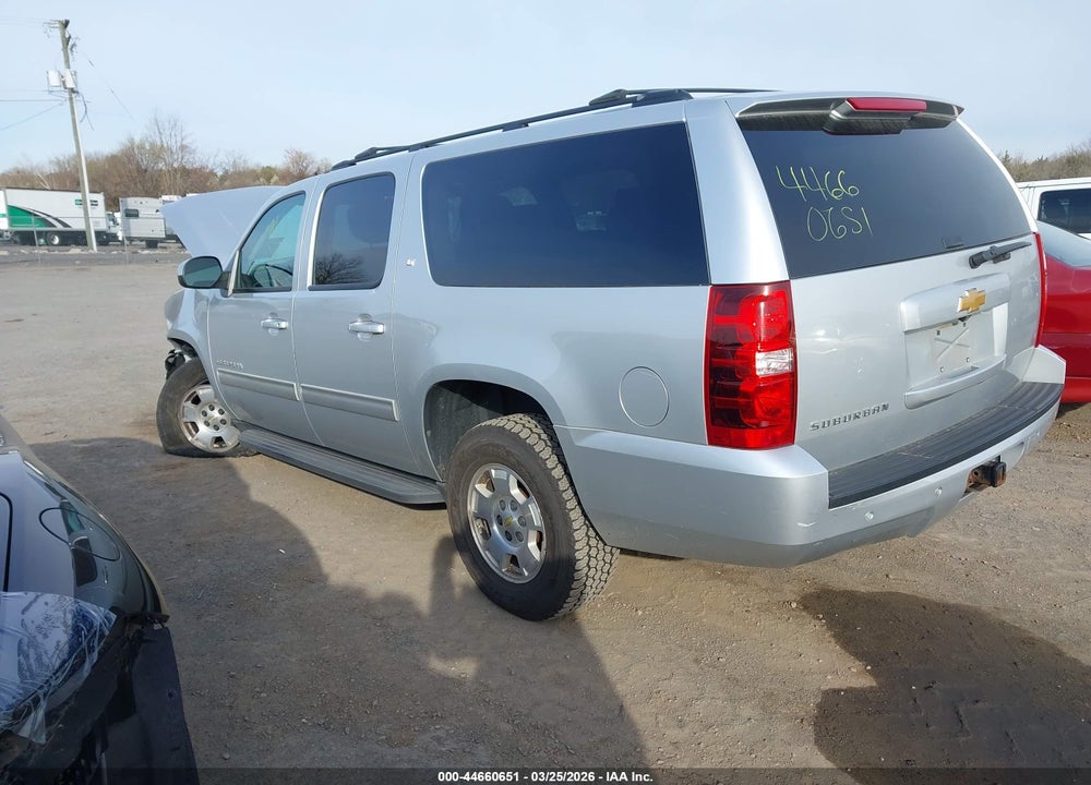 2014 CHEVROLET SUBURBAN 1500 LT VIN: 1GNSKJE78ER203789
