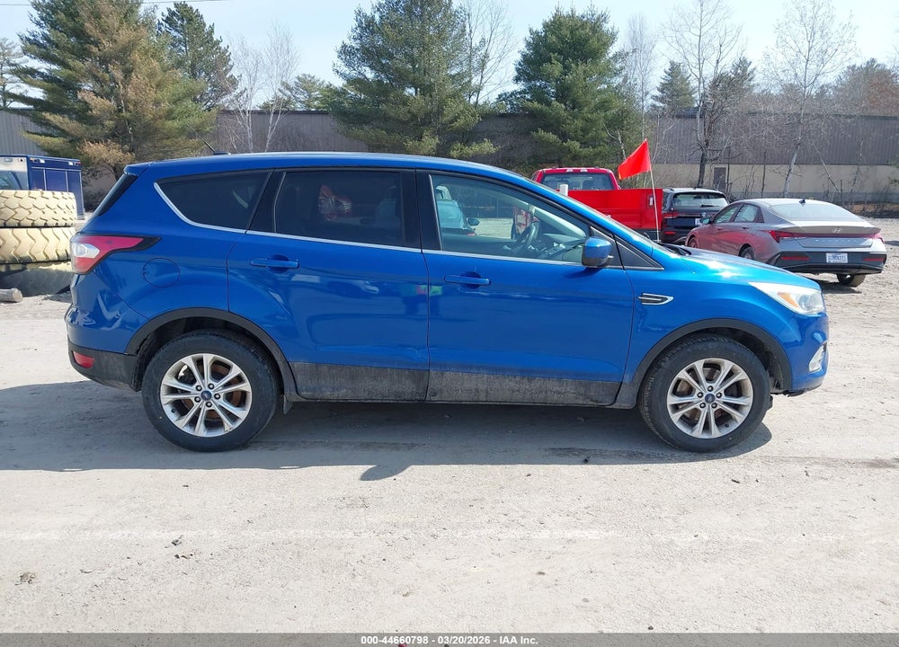 2017 FORD ESCAPE SE VIN: 1FMCU9GD3HUC40822