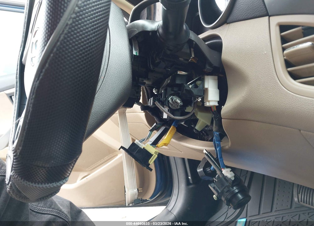 2013 HYUNDAI ELANTRA LIMITED VIN: KMHDH4AE9DU997151