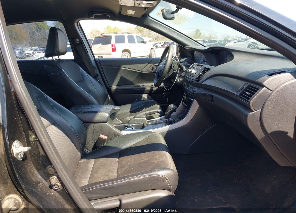 2017 HONDA ACCORD SPORT VIN: 1HGCR2F54HA032720