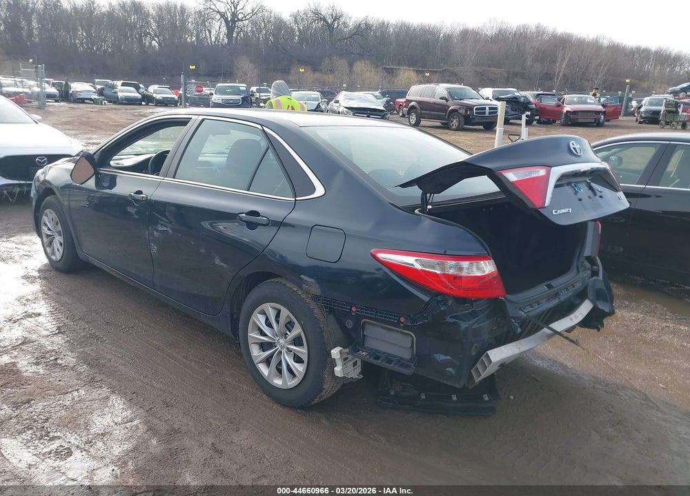 2017 TOYOTA CAMRY LE VIN: 4T1BF1FK5HU692083