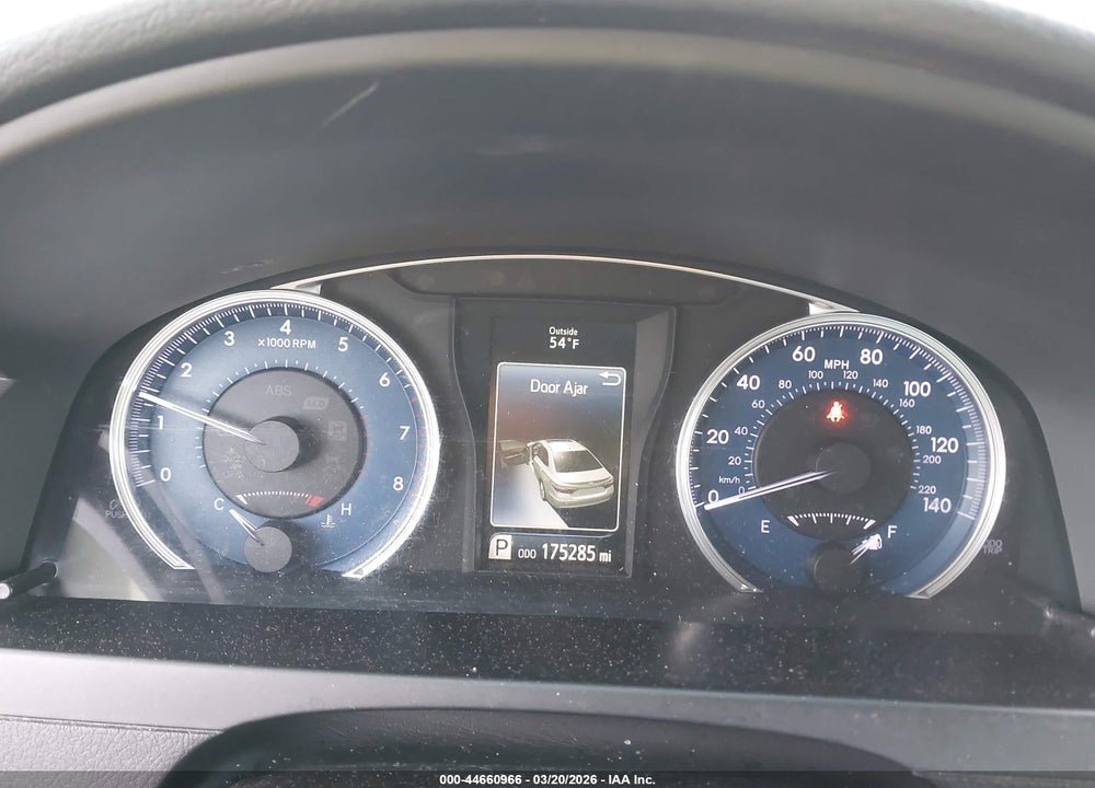 2017 TOYOTA CAMRY LE VIN: 4T1BF1FK5HU692083