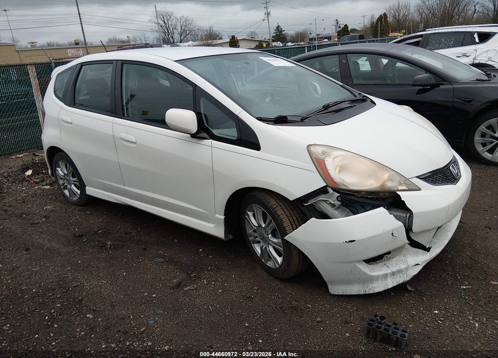 2011 HONDA FIT SPORT VIN: JHMGE8H58BC010791