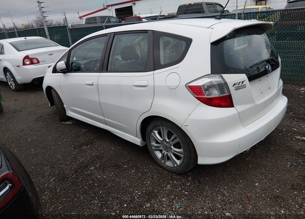2011 HONDA FIT SPORT VIN: JHMGE8H58BC010791