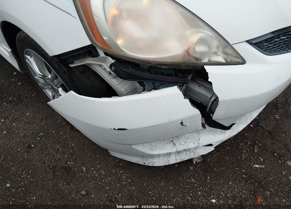 2011 HONDA FIT SPORT VIN: JHMGE8H58BC010791