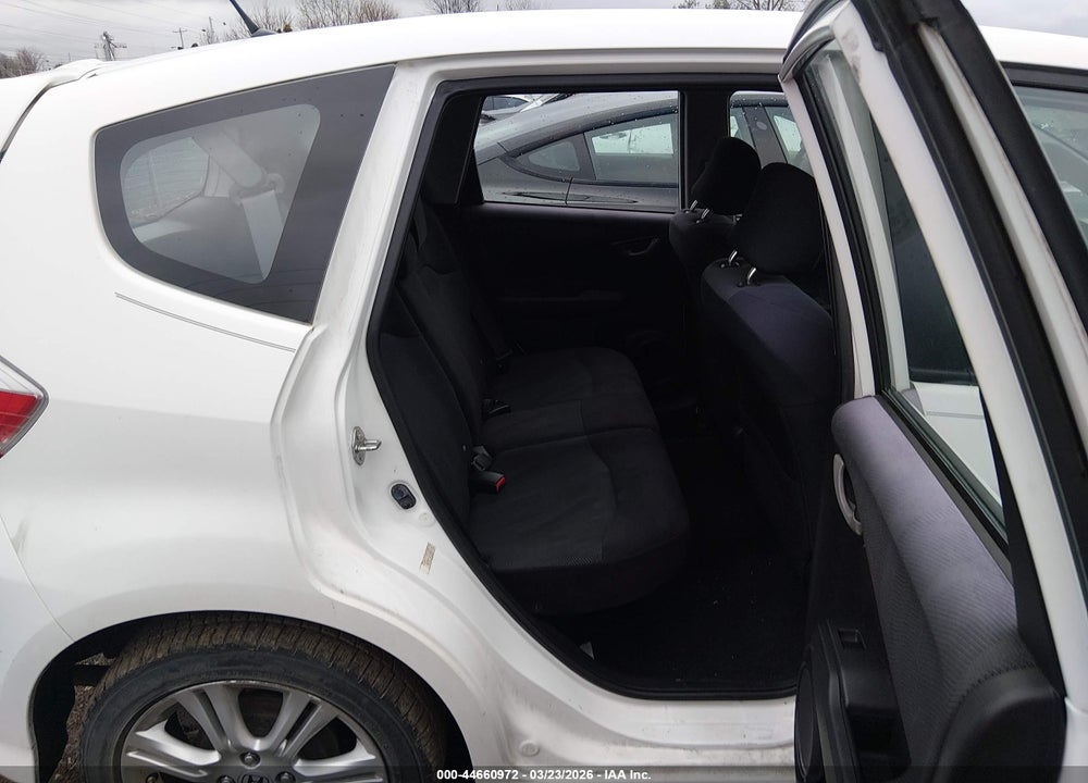 2011 HONDA FIT SPORT VIN: JHMGE8H58BC010791