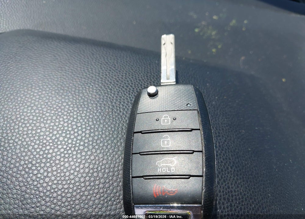 2015 KIA SOUL VIN: KNDJN2A2XF7785645
