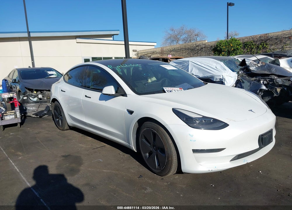 2021 TESLA MODEL 3 STANDARD RANGE PLUS REAR-WHEEL DRIVE VIN: 5YJ3E1EAXMF941372