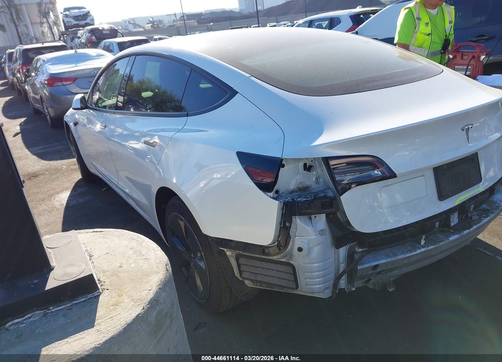 2021 TESLA MODEL 3 STANDARD RANGE PLUS REAR-WHEEL DRIVE VIN: 5YJ3E1EAXMF941372
