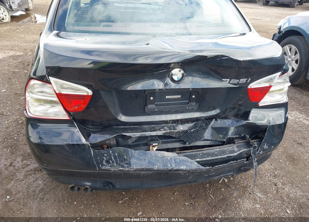 2006 BMW 325I VIN: WBAVB17516NK31781
