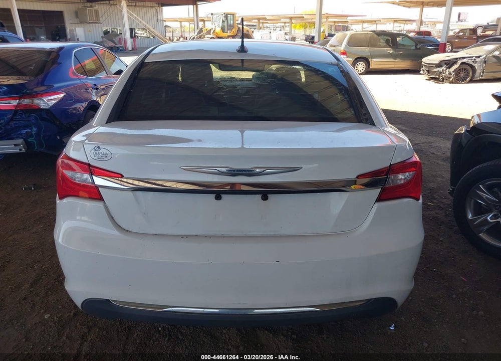 2011 CHRYSLER 200 LX VIN: 1C3BC4FB7BN618782