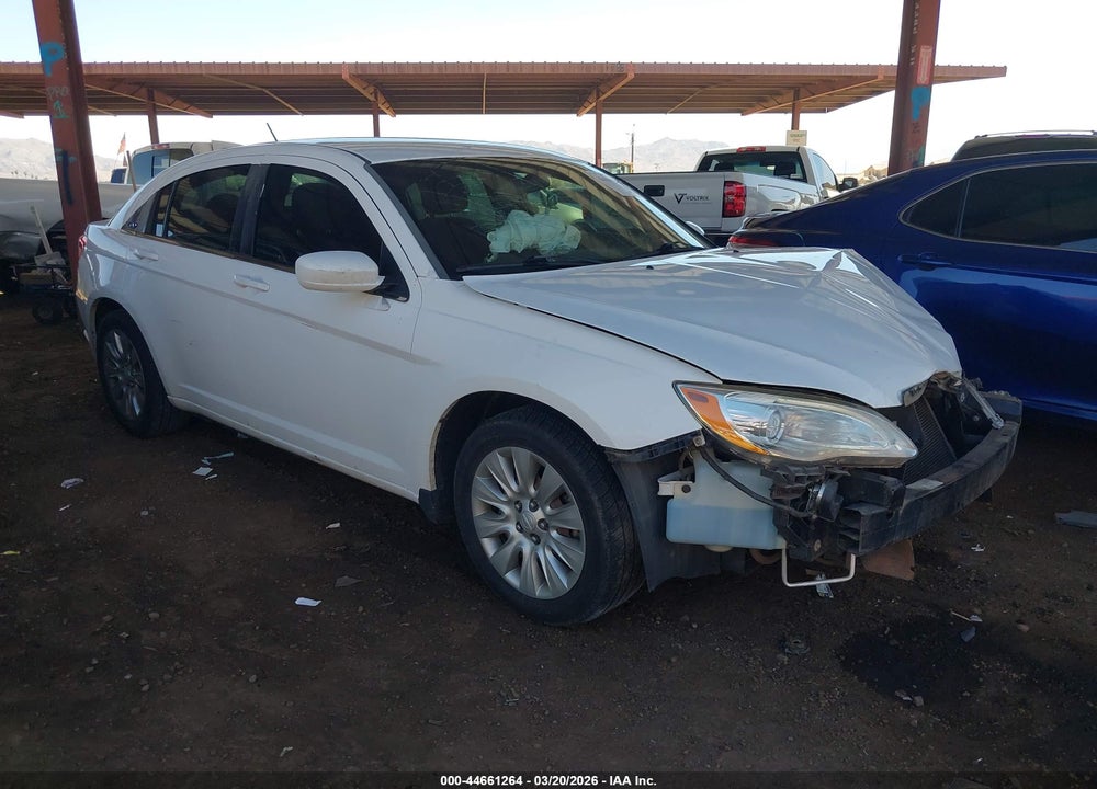 2011 CHRYSLER 200 LX VIN: 1C3BC4FB7BN618782