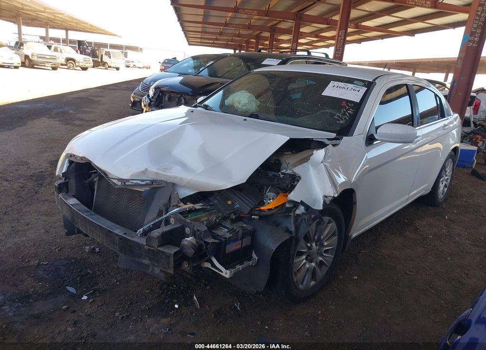 2011 CHRYSLER 200 LX VIN: 1C3BC4FB7BN618782