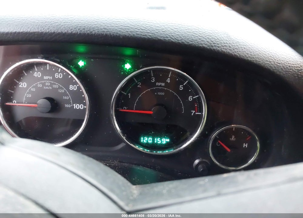2015 JEEP WRANGLER UNLIMITED SAHARA VIN: 1C4BJWEG5FL677342