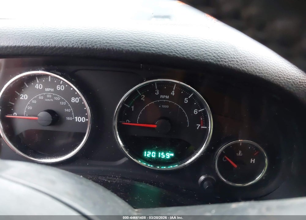 2015 JEEP WRANGLER UNLIMITED SAHARA VIN: 1C4BJWEG5FL677342