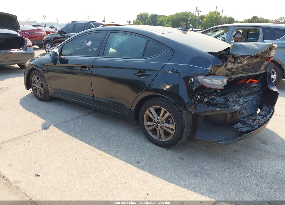 2018 HYUNDAI ELANTRA VIN: 5NPD84LF9JH397813