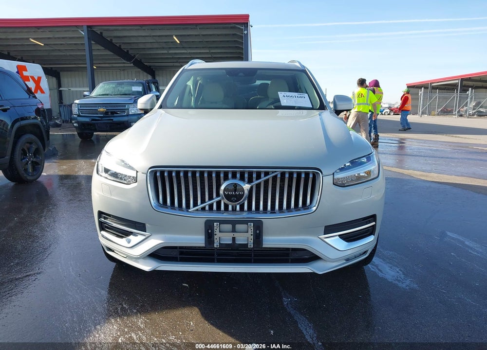 2021 VOLVO XC90 T6 INSCRIPTION 6 PASSENGER VIN: YV4A221L0M1684256