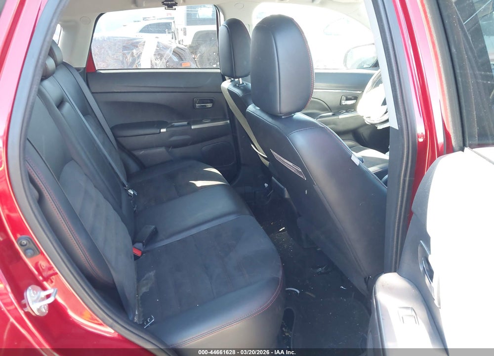 2018 MITSUBISHI OUTLANDER SPORT 2.4 SE VIN: JA4AP3AW9JU015587