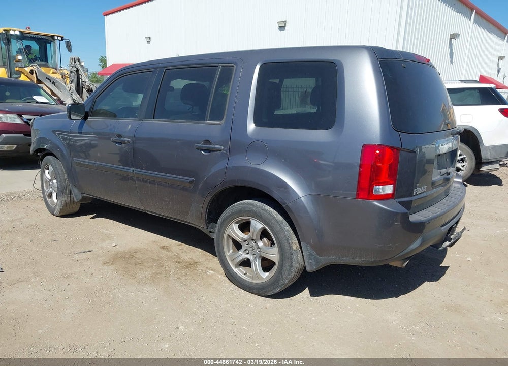 2015 HONDA PILOT EX VIN: 5FNYF3H4XFB001497