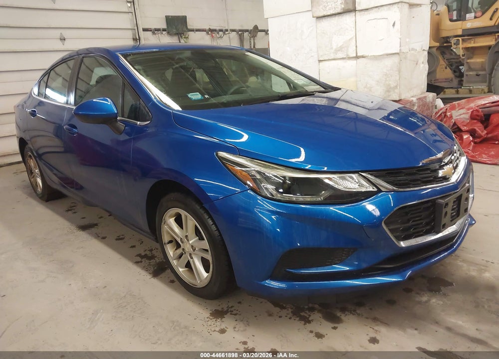 2017 CHEVROLET CRUZE LT AUTO VIN: 1G1BE5SM4H7123237
