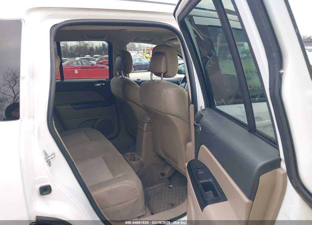 2011 JEEP COMPASS VIN: 1J4NT1FB4BD139288