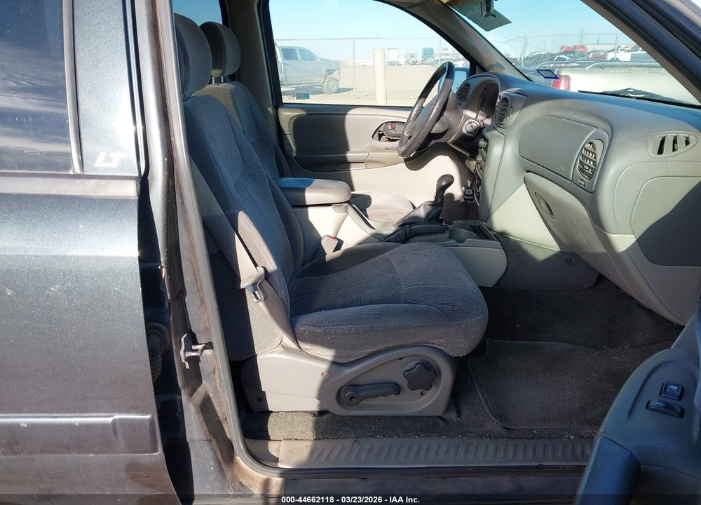 2003 CHEVROLET TRAILBLAZER EXT LT VIN: 1GNES16S436212956