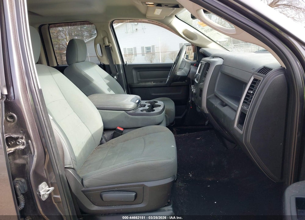 2015 RAM 1500 EXPRESS VIN: 1C6RR7FT1FS781364