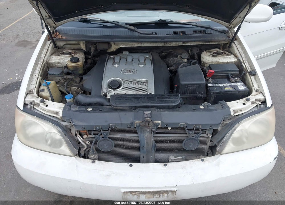 2005 KIA SEDONA EX/LX VIN: KNDUP131156616950