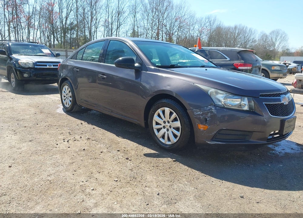 2011 CHEVROLET CRUZE LS VIN: 1G1PC5SH0B7158833