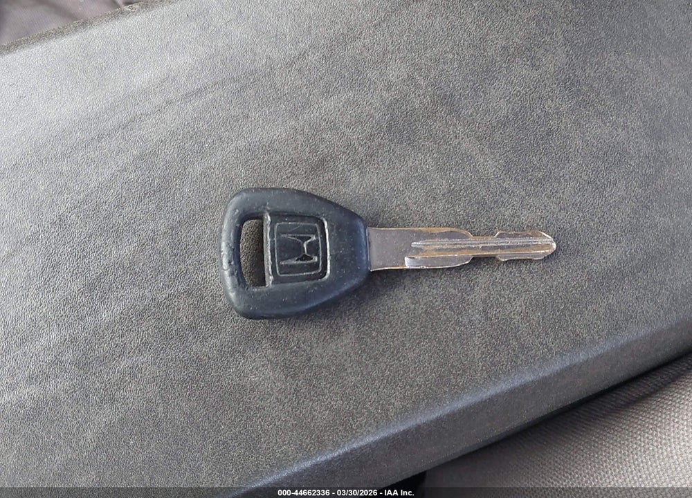 1999 HONDA ACCORD LX VIN: 1HGCG6652XA030993