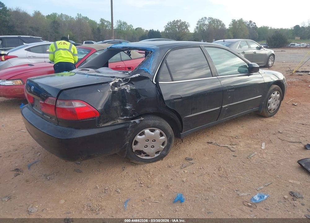 1999 HONDA ACCORD LX VIN: 1HGCG6652XA030993